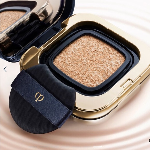 New ! Clé de Peau Beauté Radiant Cushion Foundation Dewy Refill - Light Beige - Picture 4 of 7